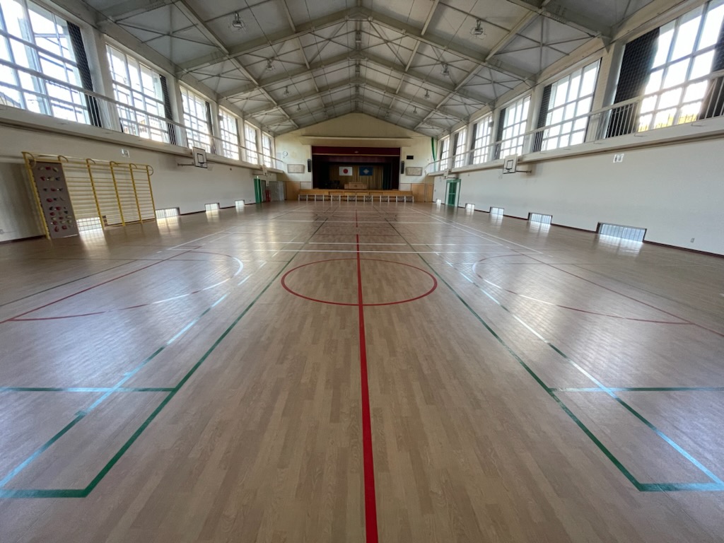 敦賀市立粟野小学校体育館