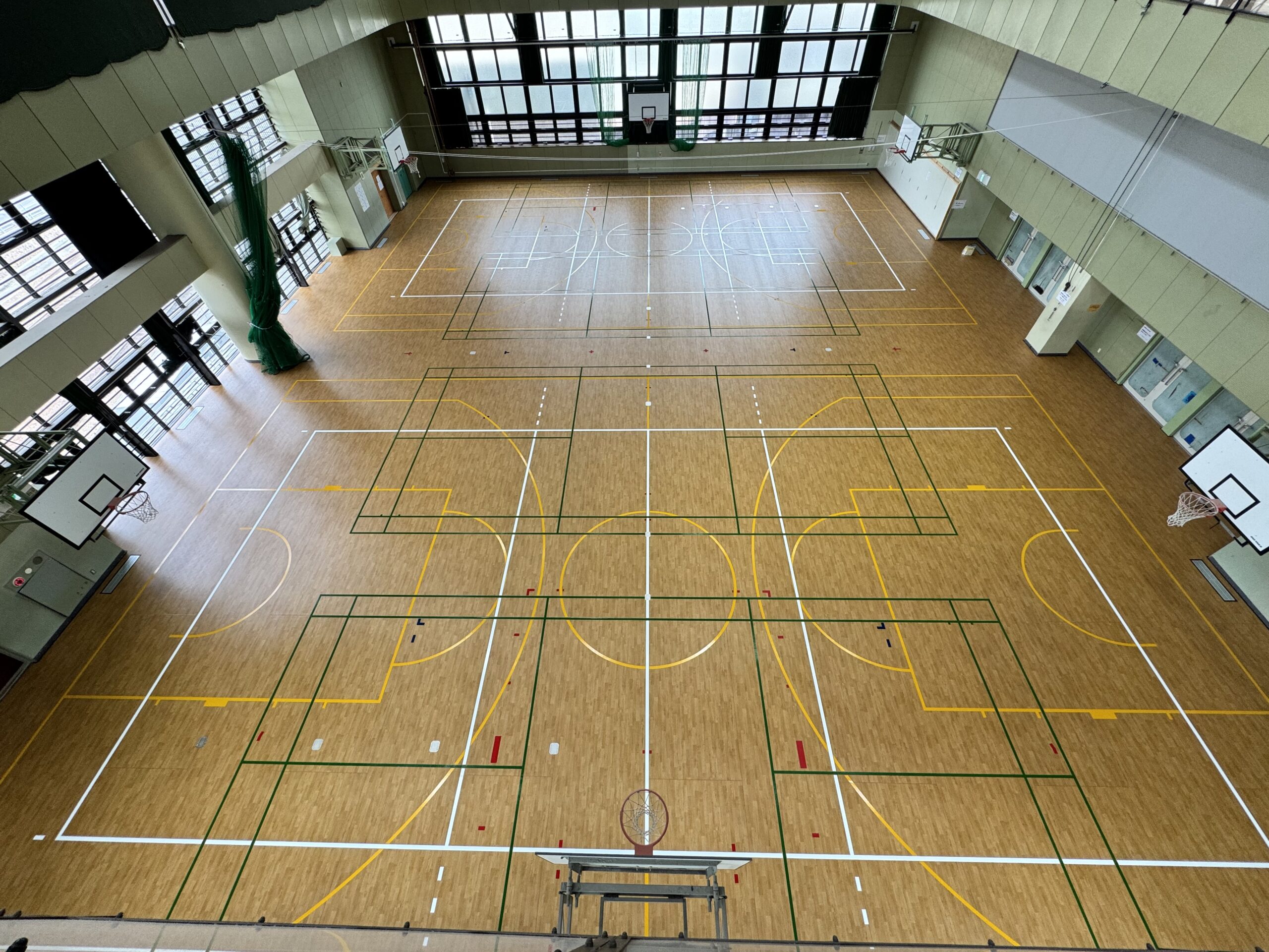 【タラフレックス】コープ健康スポーツクラブ体育館