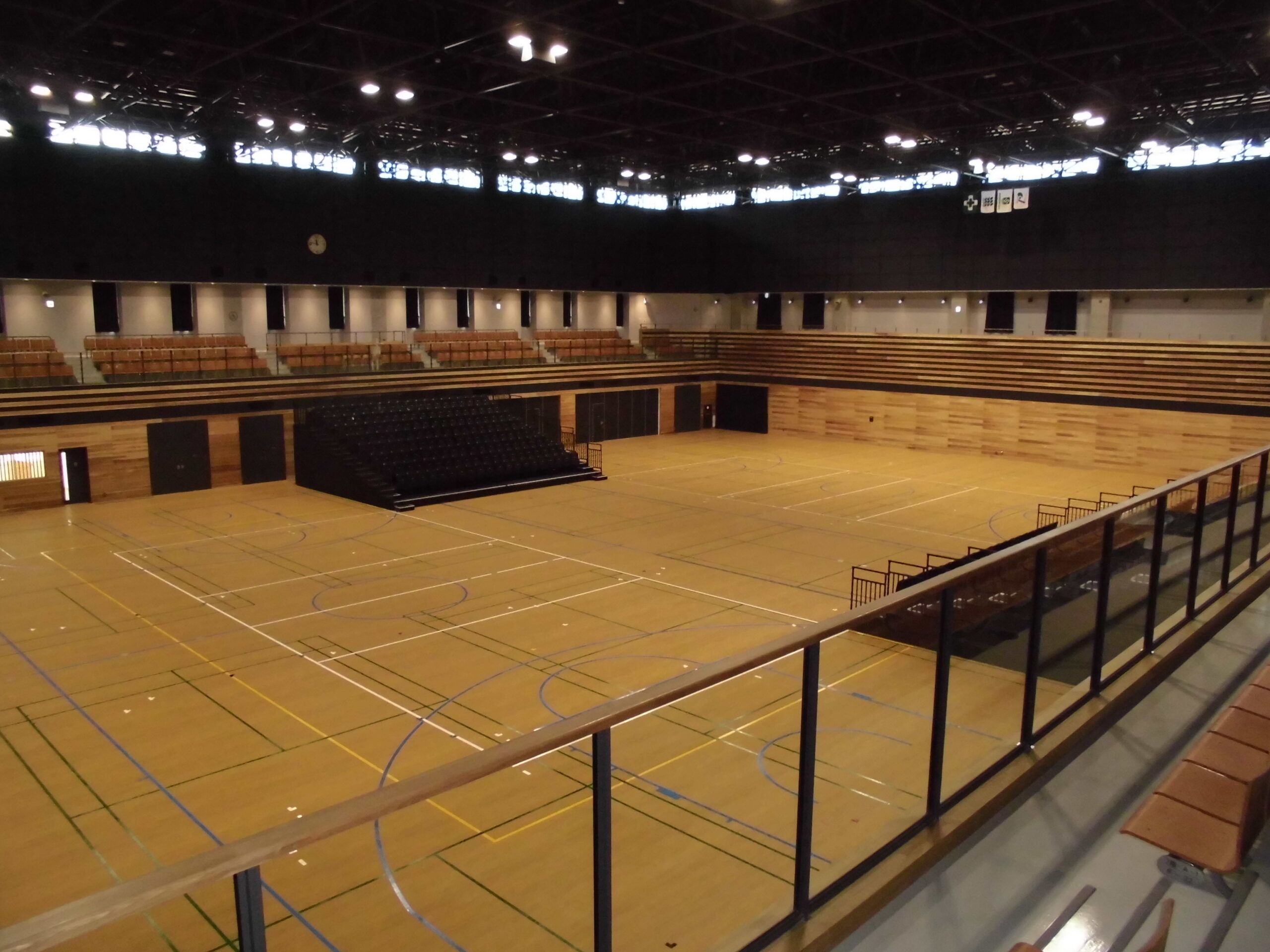 【タラフレックス】雲仙市小浜体育館メインアリーナ